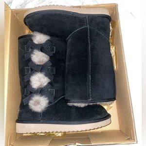 Koolaburra Uggs Size 6 womens
